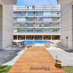 Af15 ALTO PADRÃO, WI-FI, AR, PISCINA, SAUNA, ACADEMIA, QUASE PÉ NA AREIA